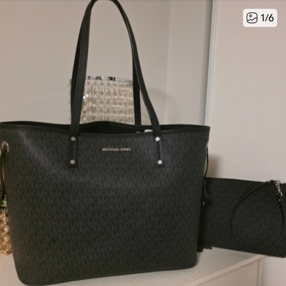 Michael Kors Black Monogram Tote and Pouch All Leather ( Premium Line )